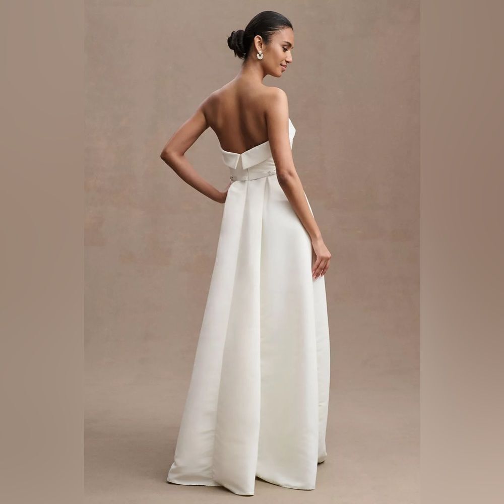 Sachin + Babi Cream Strapless Gown - Picture 5 of 13